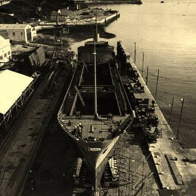 Foto antigua del astillero de San Martín (15).jpg
