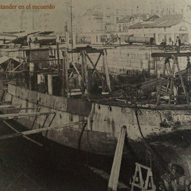 Foto antigua del astillero de San Martín (22).jpg