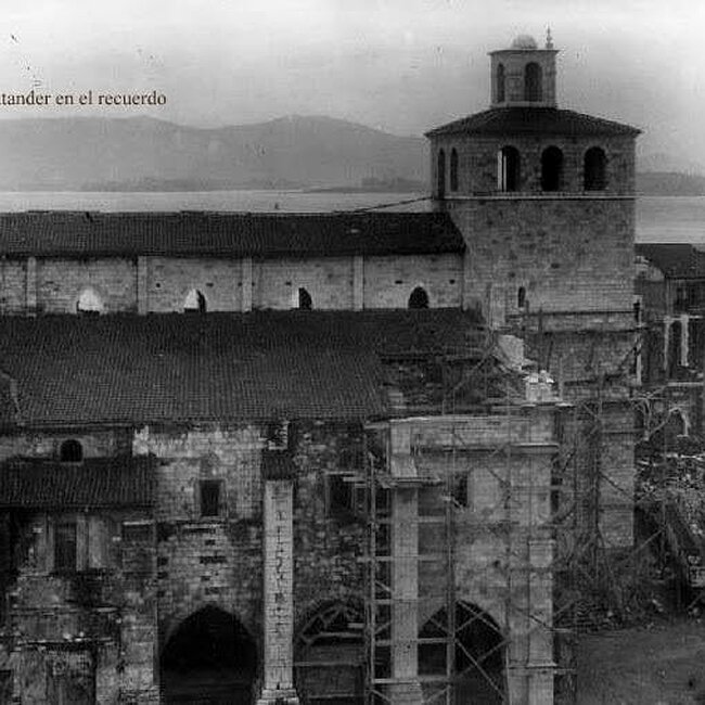 Reconstrucción tras el incendio de 1941 (13).jpg