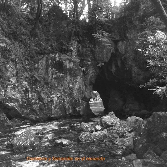 La Fuente del Francés (Hoznayo) (9).jpg