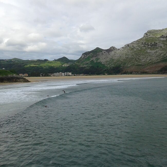 [c. 2016] - Playa de Oriñón vista desde Islares